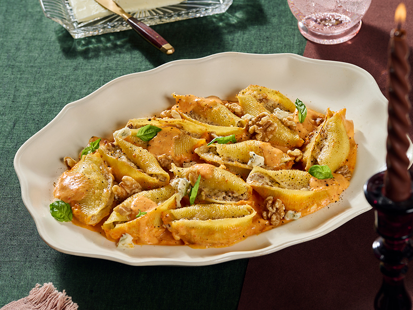 Gorgonzola and Walnut Stuffed Shells