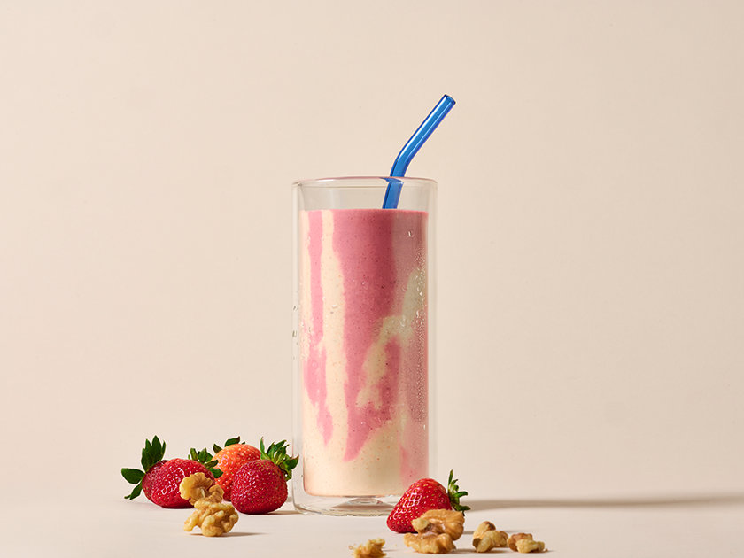 Strawberry Walnut Date Smoothie