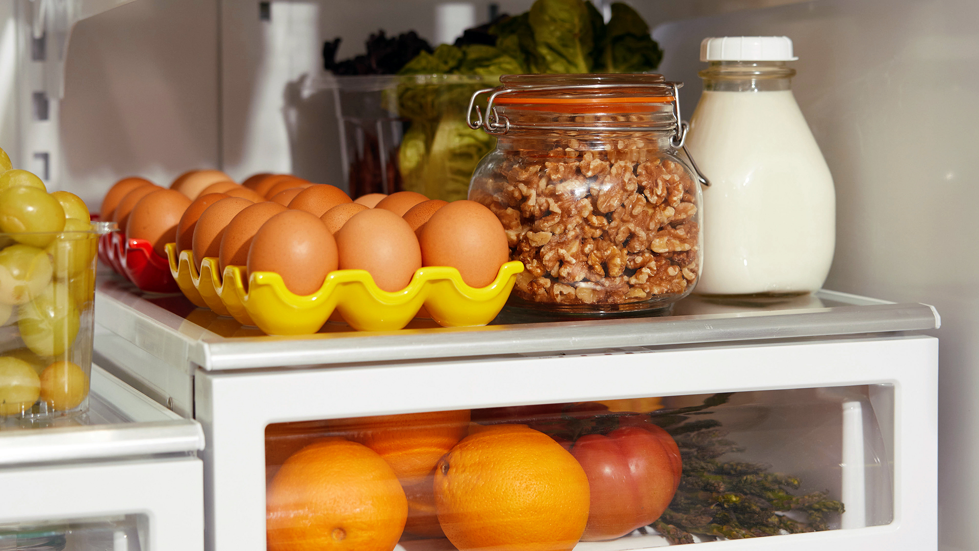 6 No-Pressure Tips to Ease Your Spring Cleaning